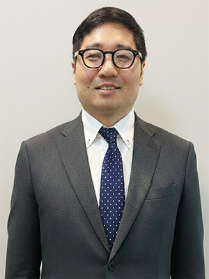 Kohei Yoshida, Direktur